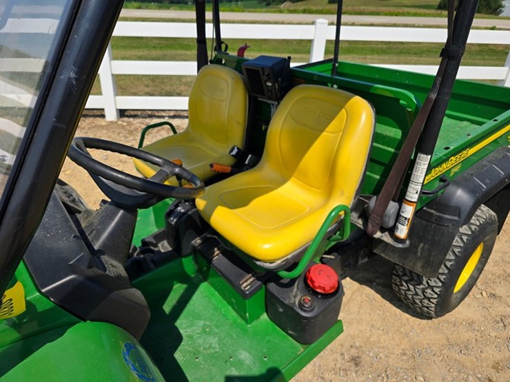 2006-john-deere-gator-image-13
