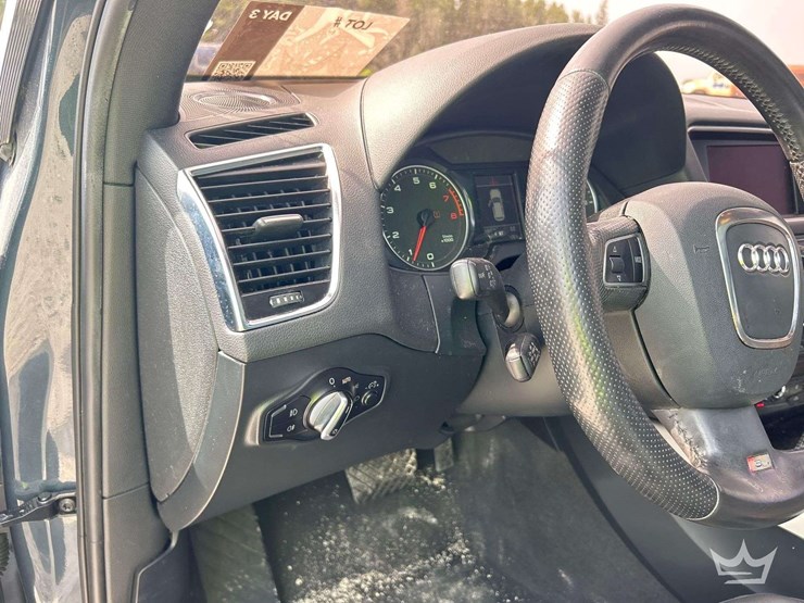 2011-audi-q5-image-14