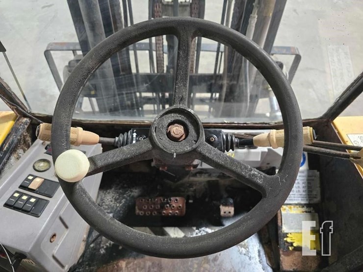 2008-jcb-930-image-12