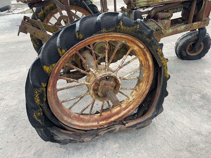 john-deere-model-b-image-24
