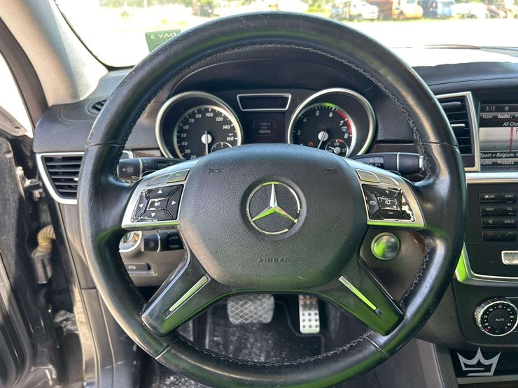 2013-mercedes-benz-gl450-image-14