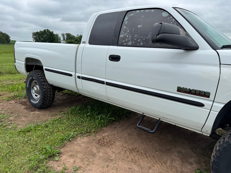 1999-dodge-ram-2500-image-5