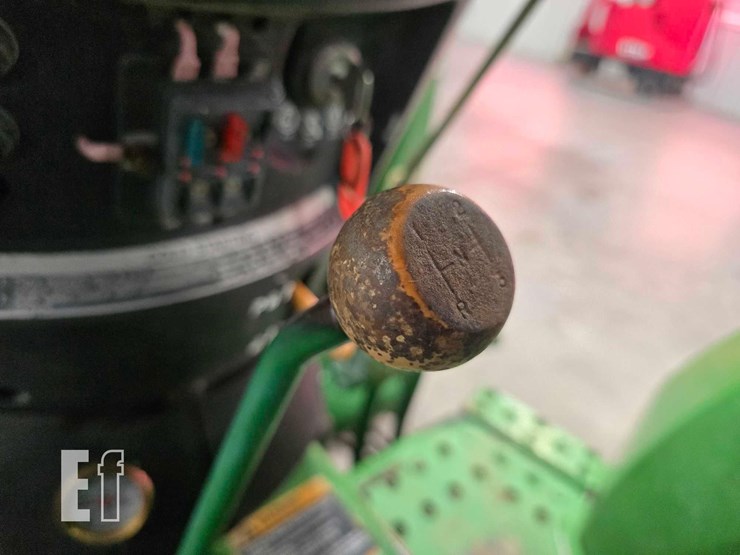 2005-john-deere-990-image-23