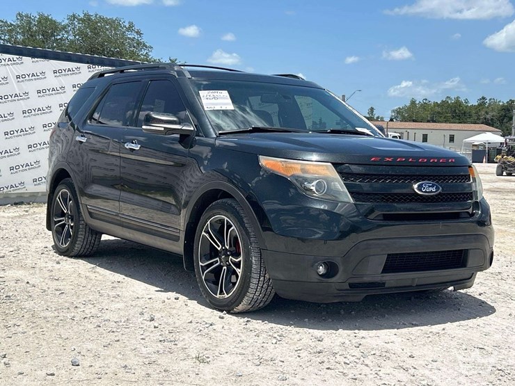 2014-ford-explorer-image-2