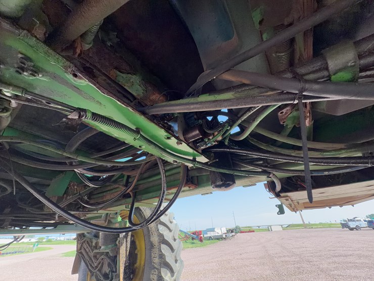 2012-john-deere-4940-image-21