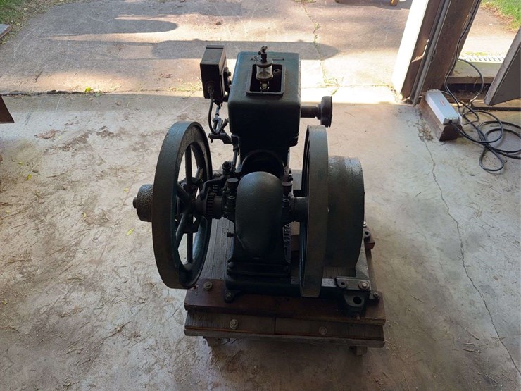 rock-island-1-1/2-hp-engine-image-2