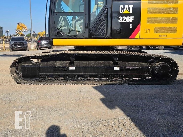 2017-caterpillar-326fl-image-29