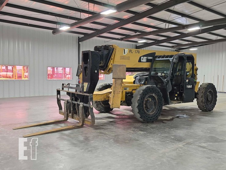 2013-caterpillar-tl1055c-image-1