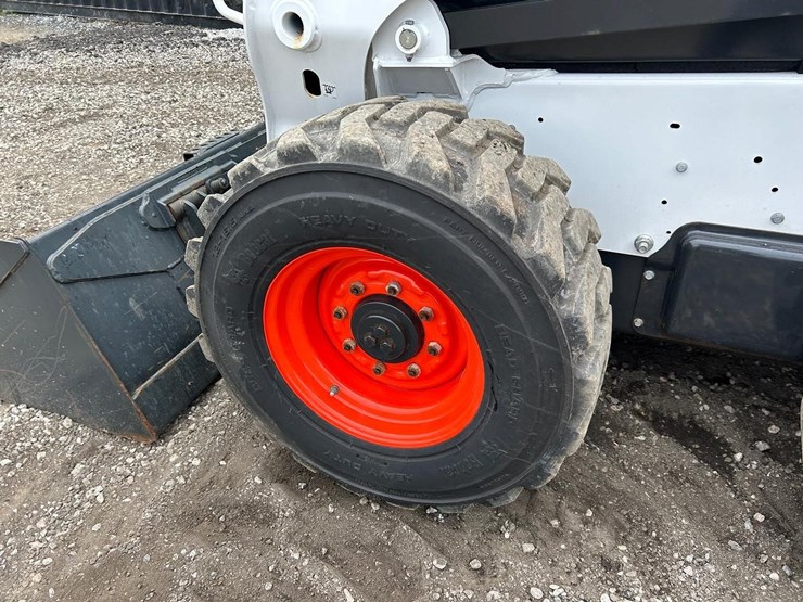 2024-bobcat-s650-image-16