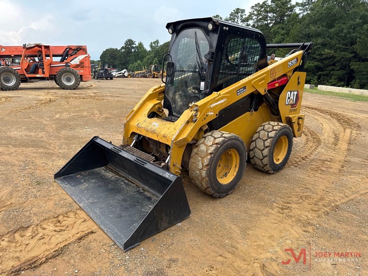 2020-caterpillar-262d3-image-4