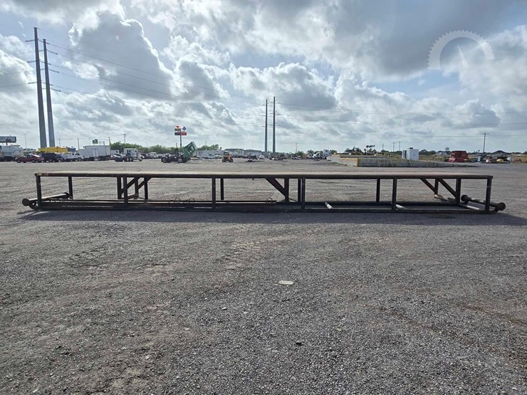 qty.-(2)-heavy-duty-steel-oilfield-pipe-racks-image-5