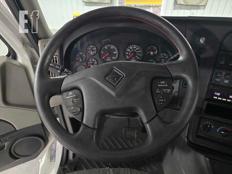 2016-international-prostar-image-10