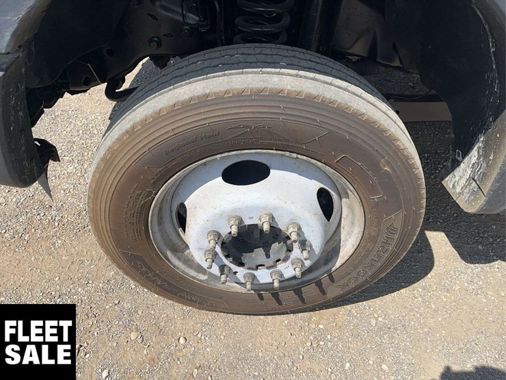 2013-ford-f550-image-9