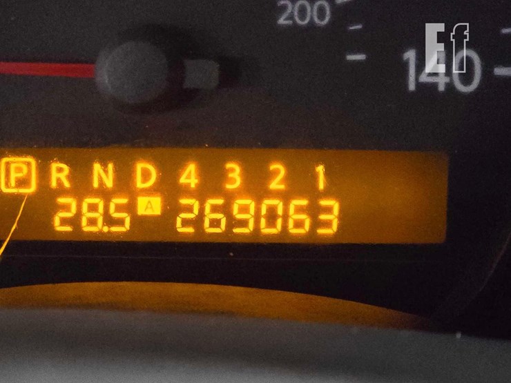 2004-nissan-titan-image-15