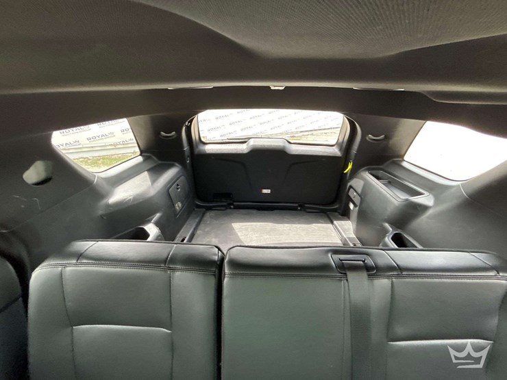 2016-ford-explorer-image-19
