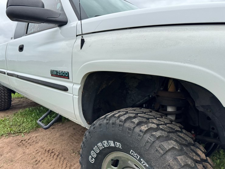 1999-dodge-ram-2500-image-13