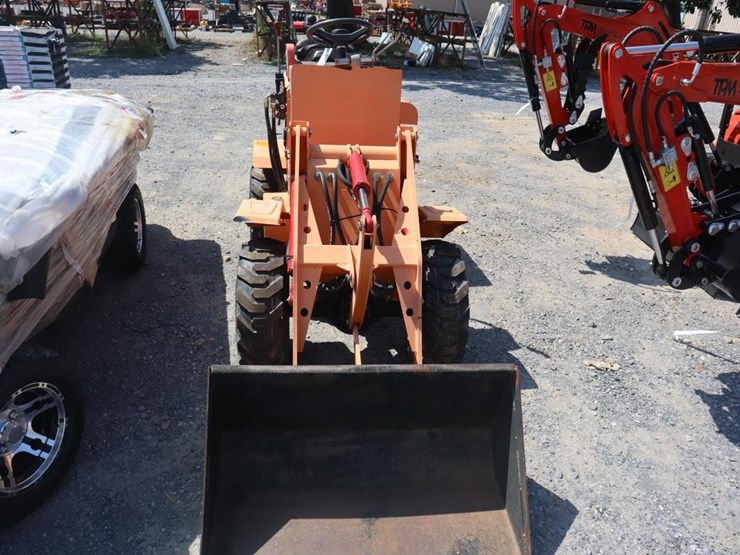 wheel-loader-image-3