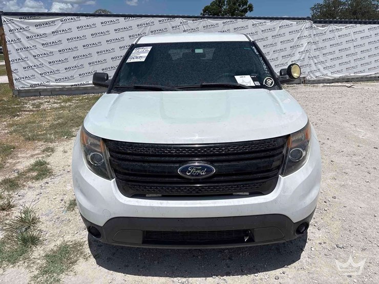 2013-ford-explorer-image-28