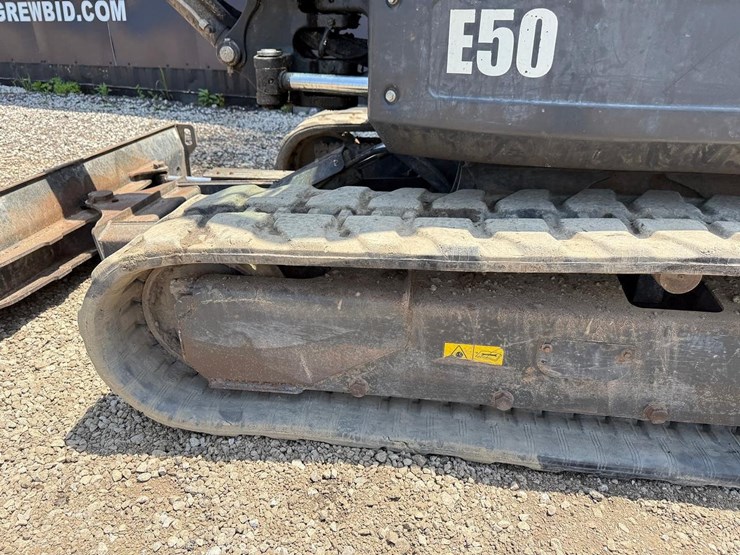 2017-bobcat-e50-image-17