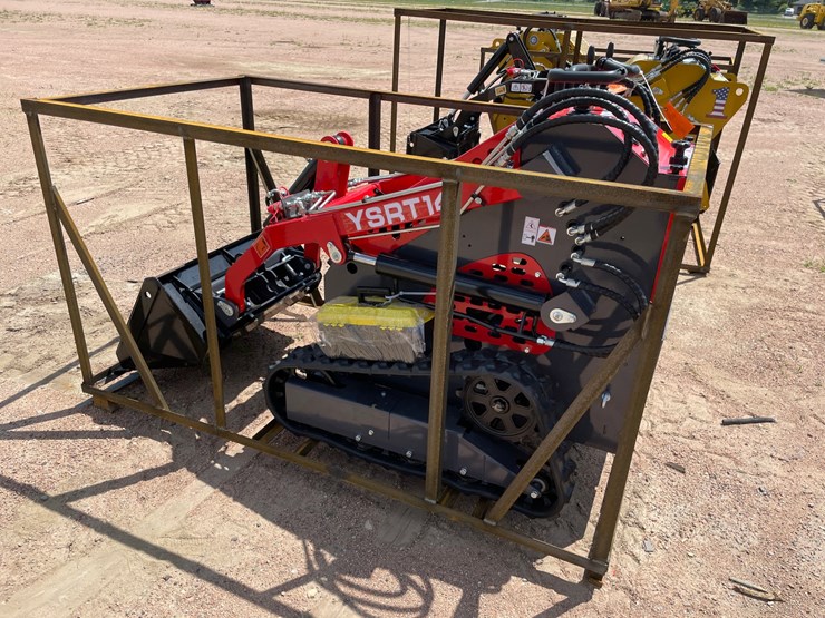 #5348-•-agt-ysrt14-skid-steer-loader-(mosinee,-wi)-image-8