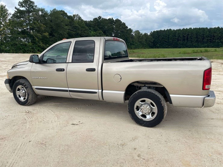 2004-dodge-ram-2500-image-2
