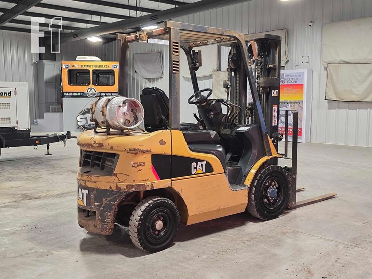 2018-caterpillar-gp25n-image-3