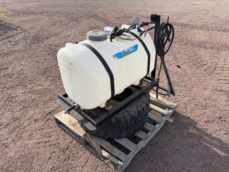 master-manufacturing-utv-sprayer-image-5