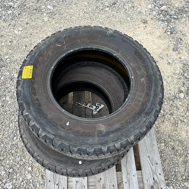 #42812 • Lot of (2) Goodyear 265/70R17 Tires INV# 42812