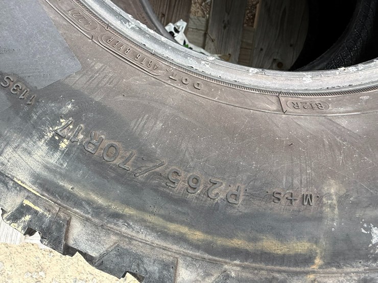 #42812-•-lot-of-(2)-goodyear-265/70r17-tires-inv#-42812-image-6