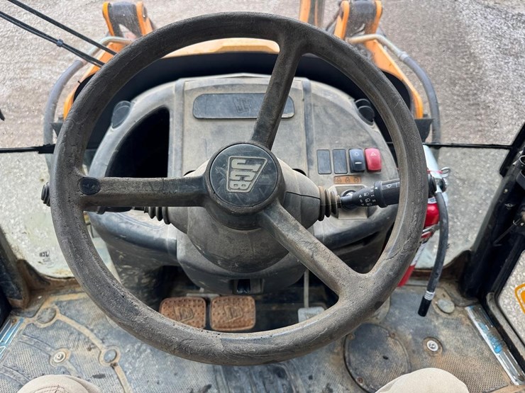 jcb-3cx14-image-28