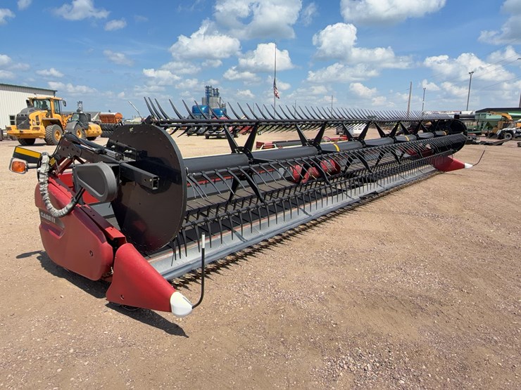 2014-case-ih-3162-image-3