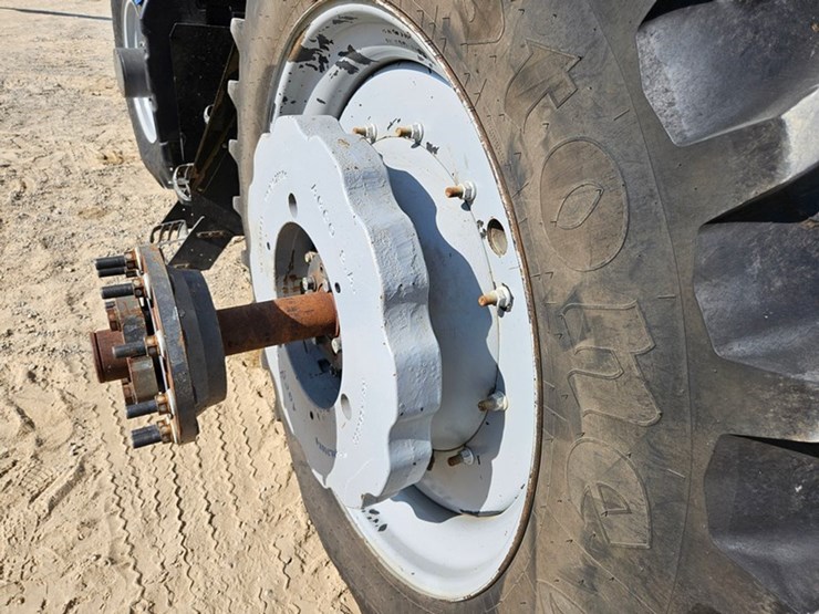 massey-ferguson-7624-image-63