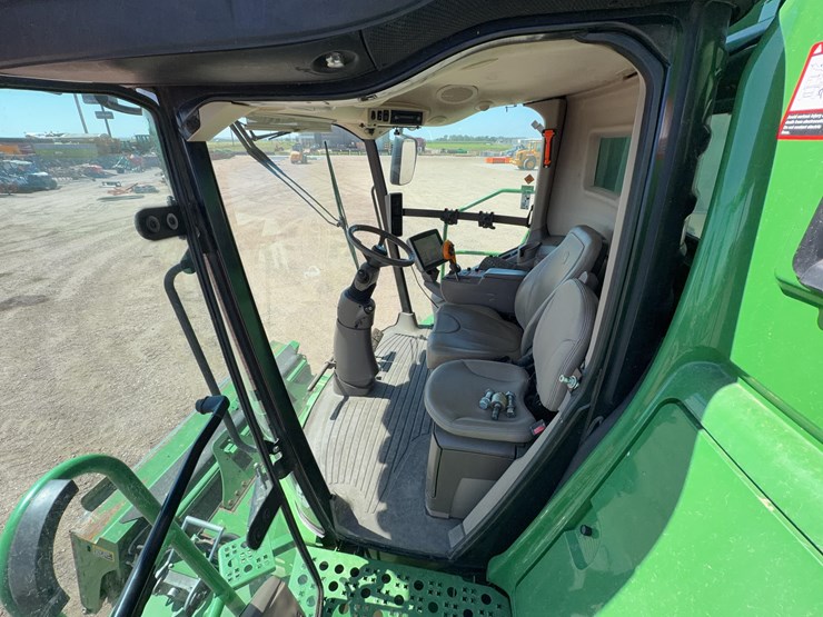 2015-john-deere-s680-image-53