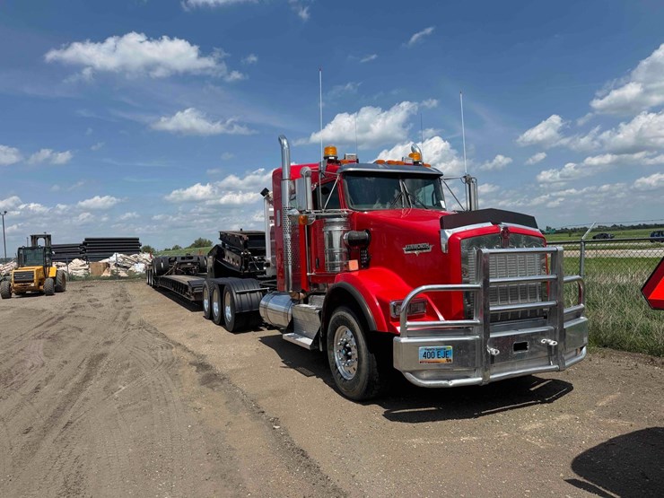 2012-kenworth-t800-image-2