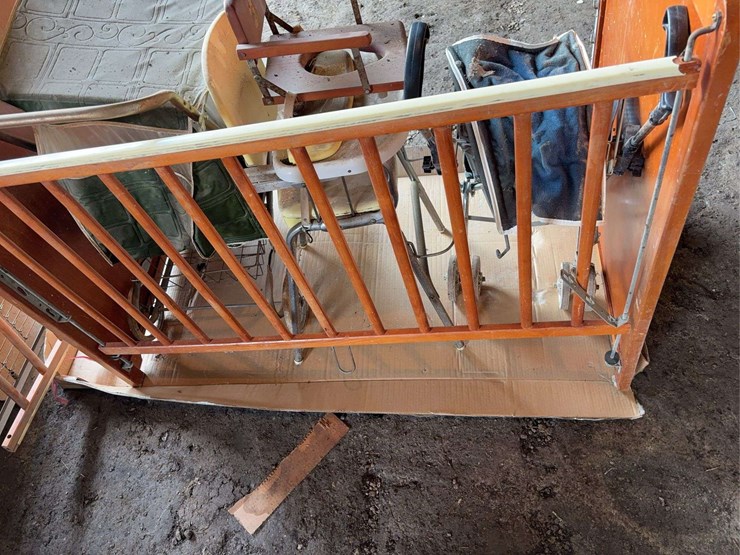 assorted-nursery-furniture-and-strollers-lot-image-10