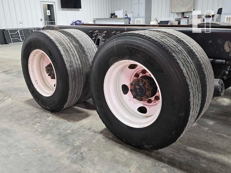 2012-international-workstar-7400-image-24