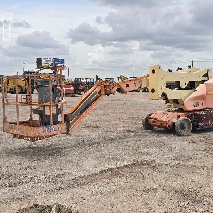JLG E400AJPN