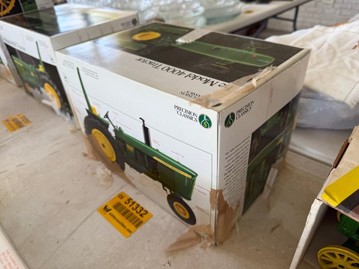john-deere-4000-image-3