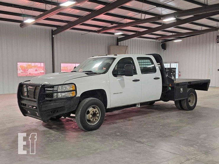 2013-2013-chevrolet-silverado-flatbed-truck-6591-image-1