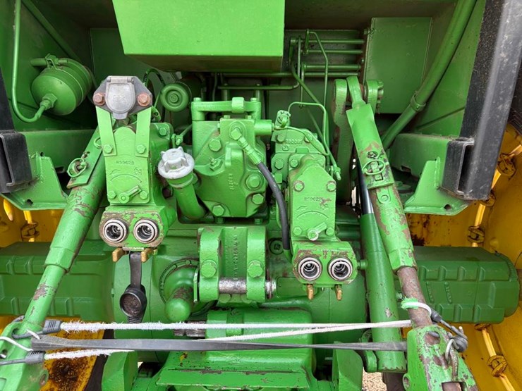 john-deere-4440-image-17