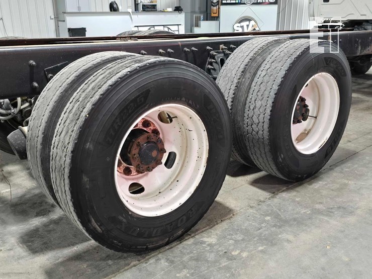 2012-international-workstar-7400-image-23