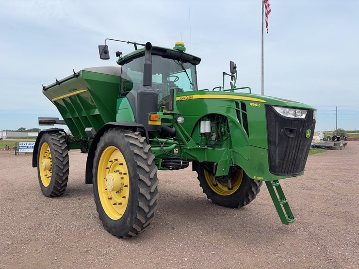 2012-john-deere-4940-image-2