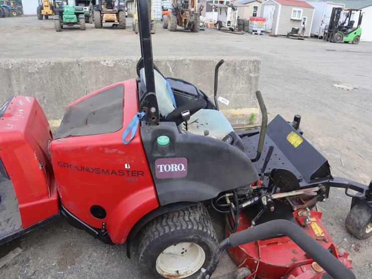 toro-groundmaster-7210-diesel-zero-turn-mower-image-7