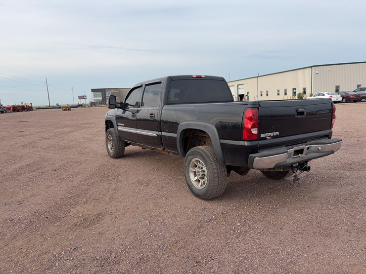 2003-gmc-sierra-2500hd-image-7