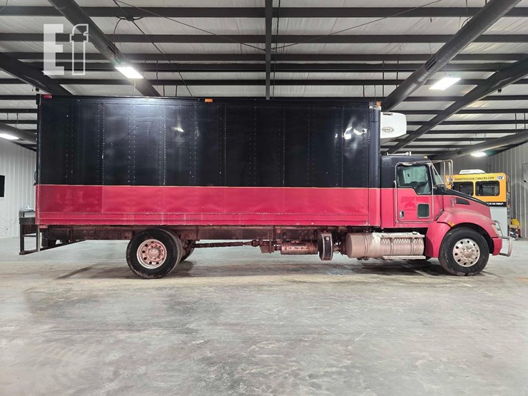 2013-kenworth-t370-image-6