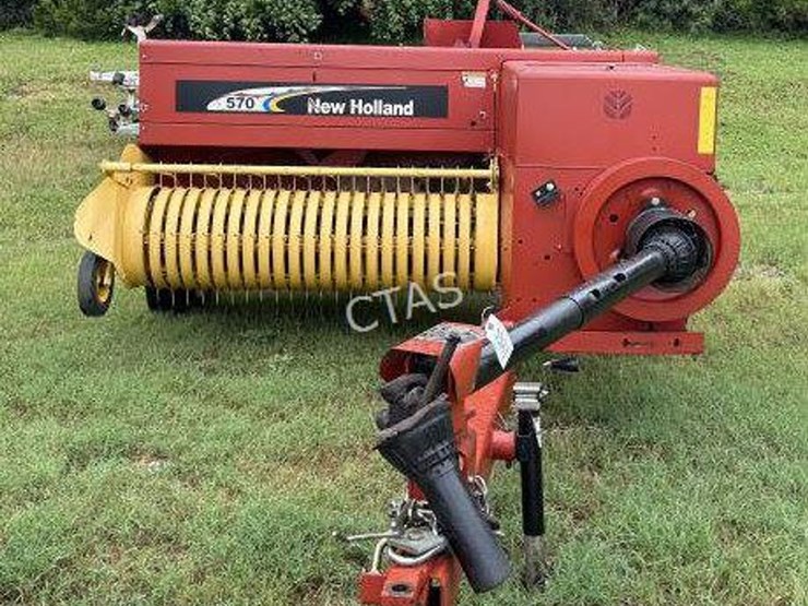 new-holland-570-image-2