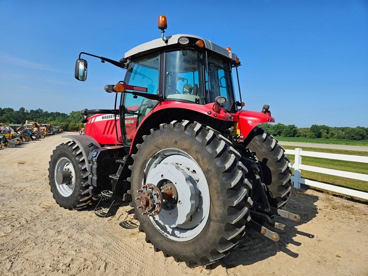 massey-ferguson-7624-image-3