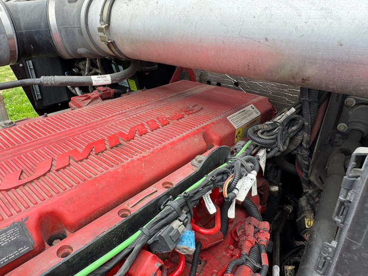 2021-kenworth-w900l-image-75