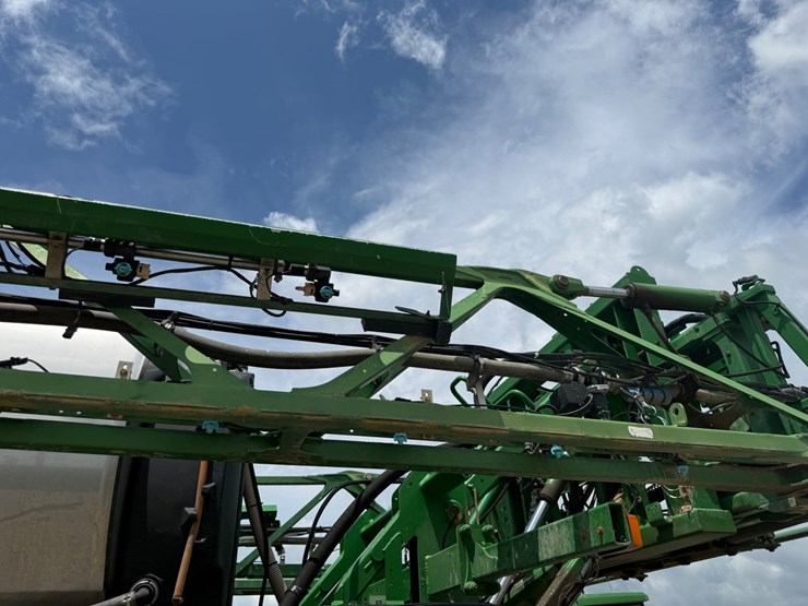 2016-john-deere-r4038-image-87
