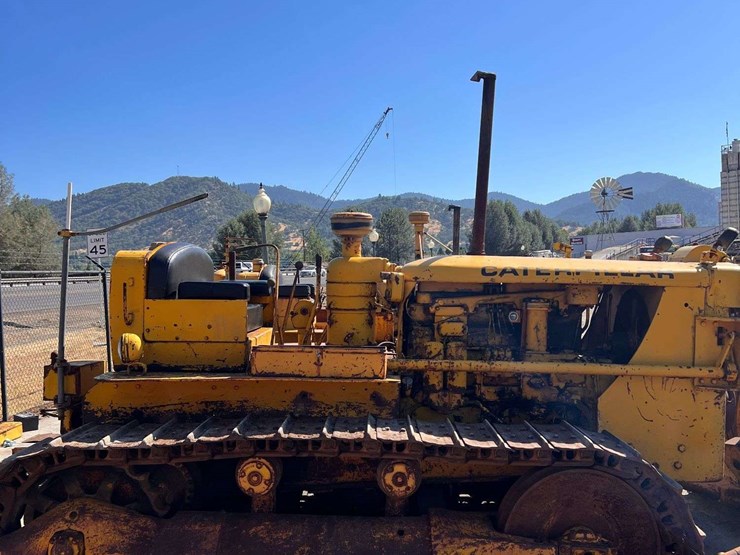 caterpillar-d7-image-4